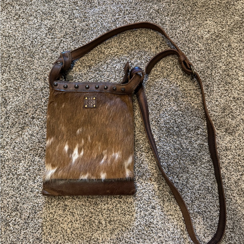 STS Ranchwear Brown Leather Crossbody Bag with Adjustable Strap